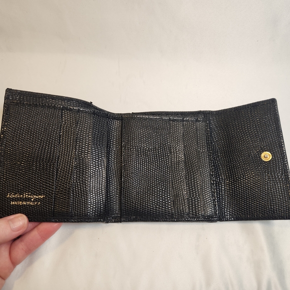 Salvatore Ferragamo Vara Vintage Wallet - Picture 9 of 12